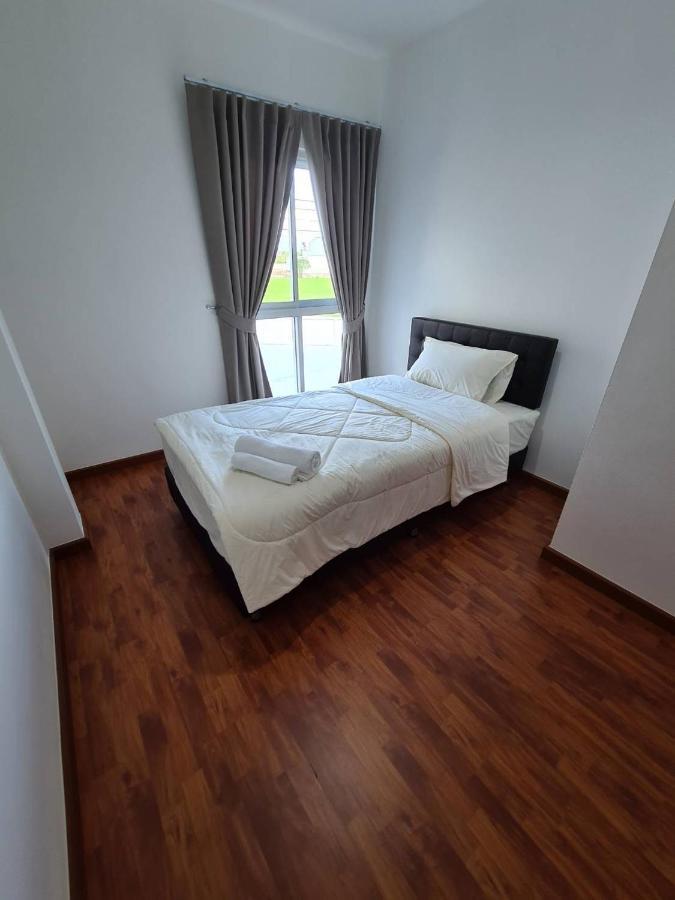 Yyk Holiday Rooms Ban Khlong Krang 外观 照片