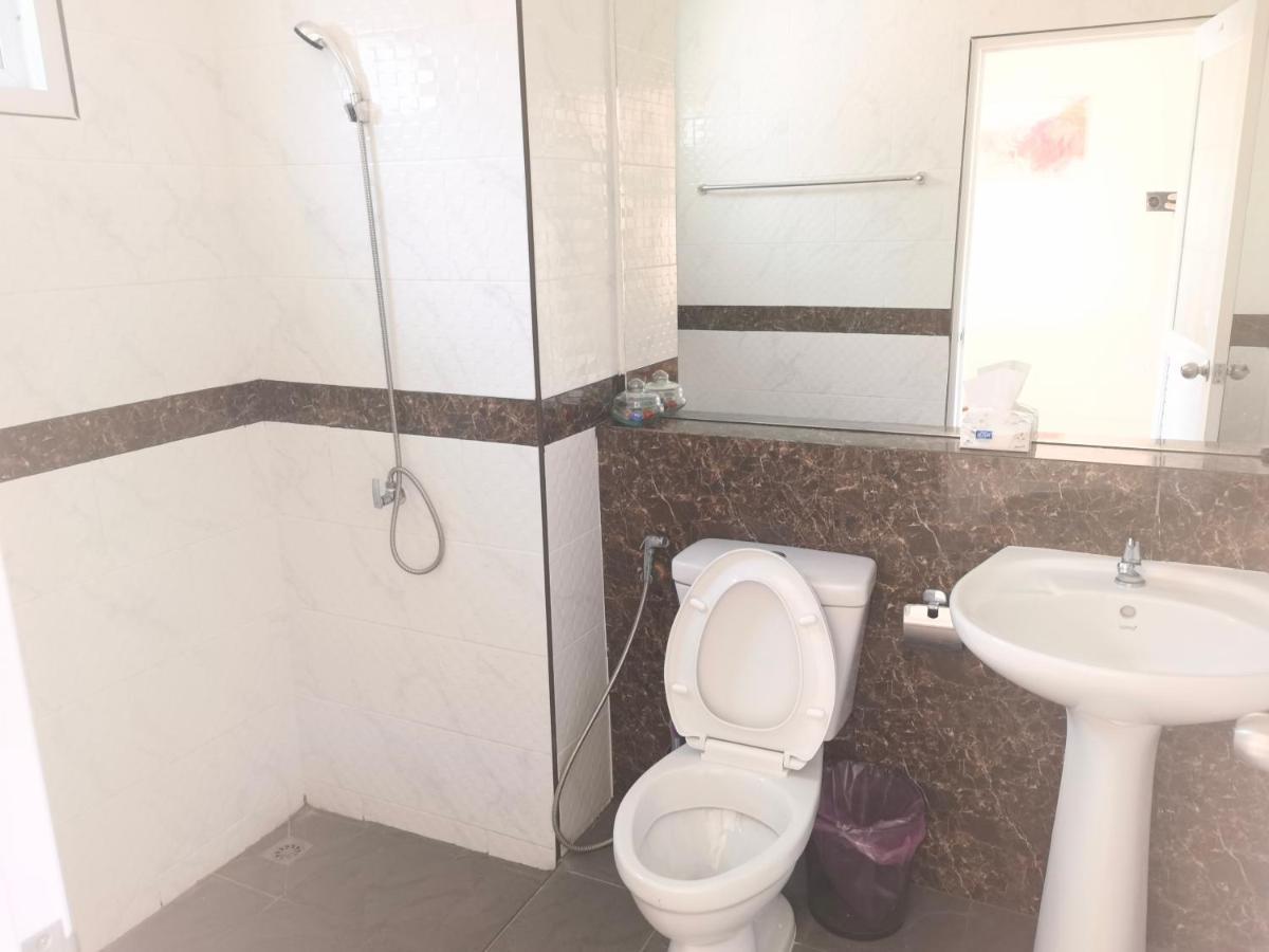 Yyk Holiday Rooms Ban Khlong Krang 外观 照片
