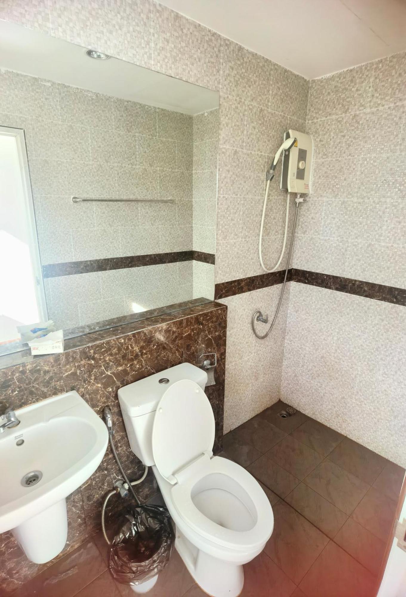 Yyk Holiday Rooms Ban Khlong Krang 外观 照片